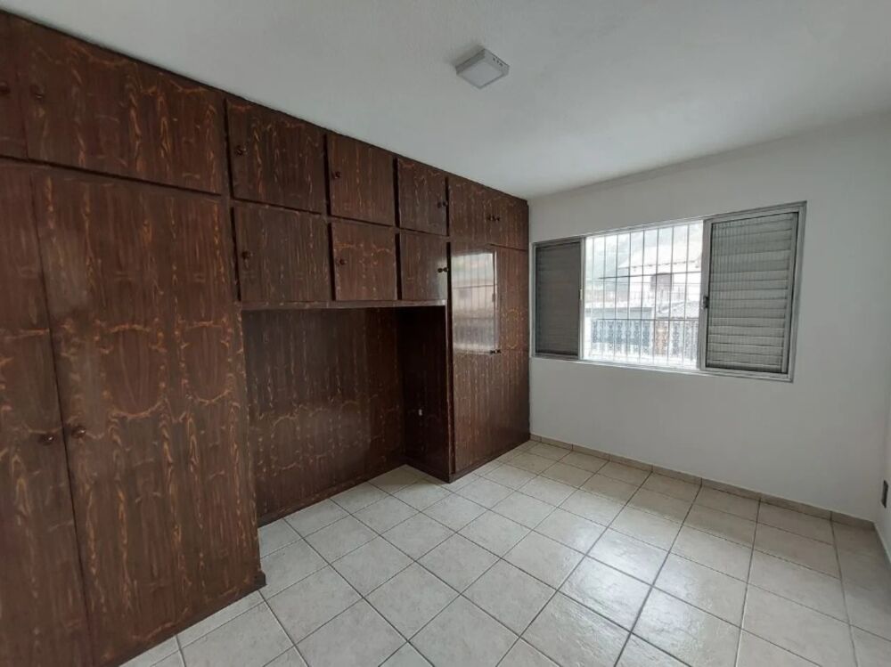 Casa à venda com 6 quartos, 238m² - Foto 3