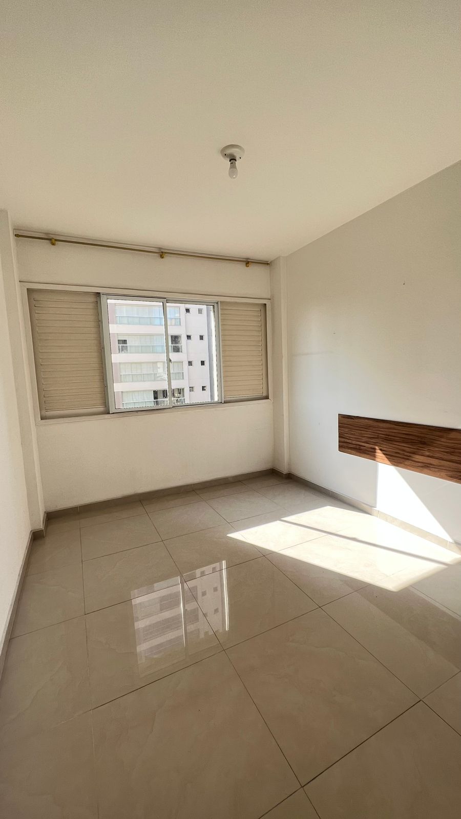 Apartamento à venda com 2 quartos, 78m² - Foto 3