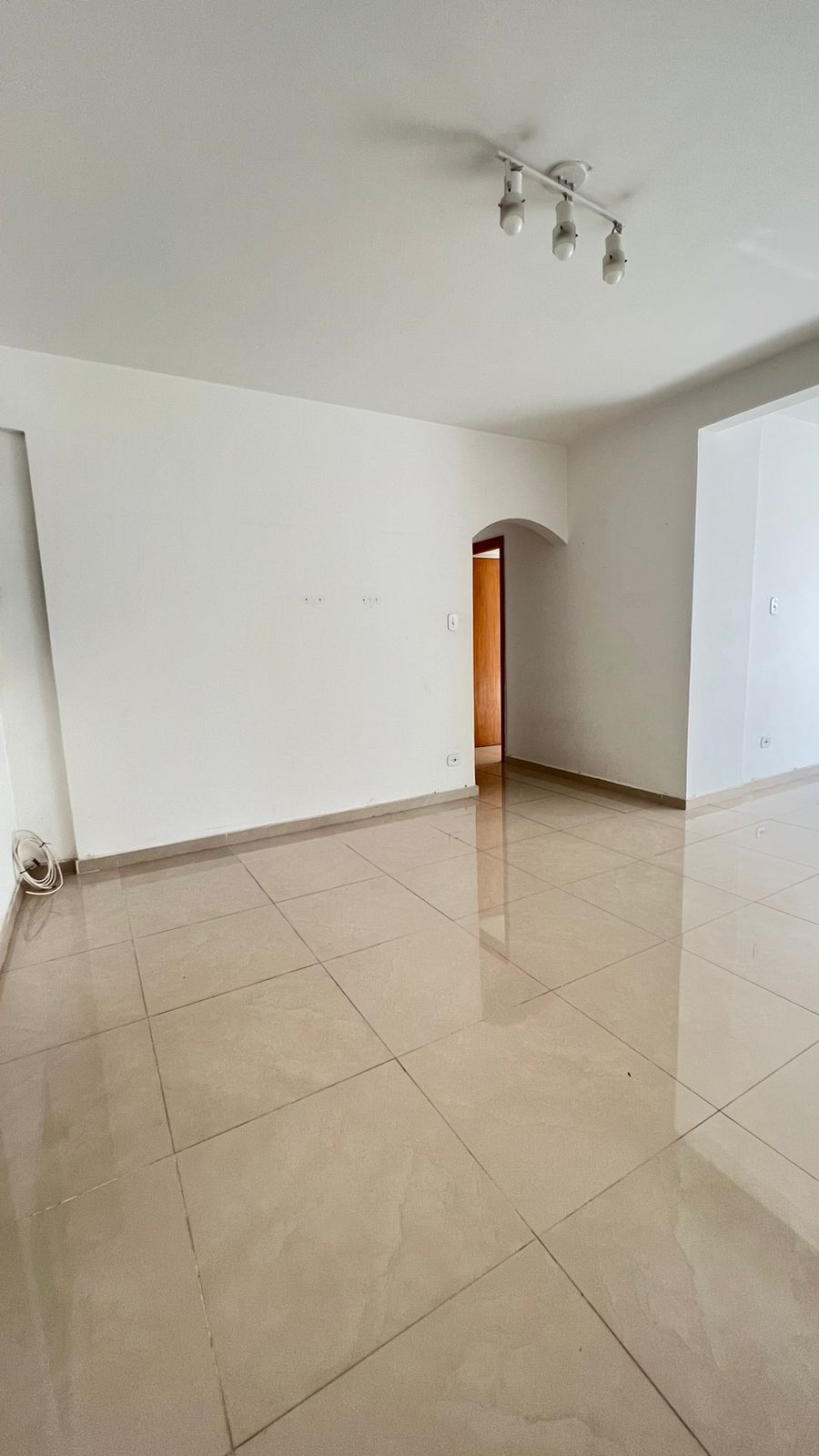 Apartamento à venda com 2 quartos, 78m² - Foto 1