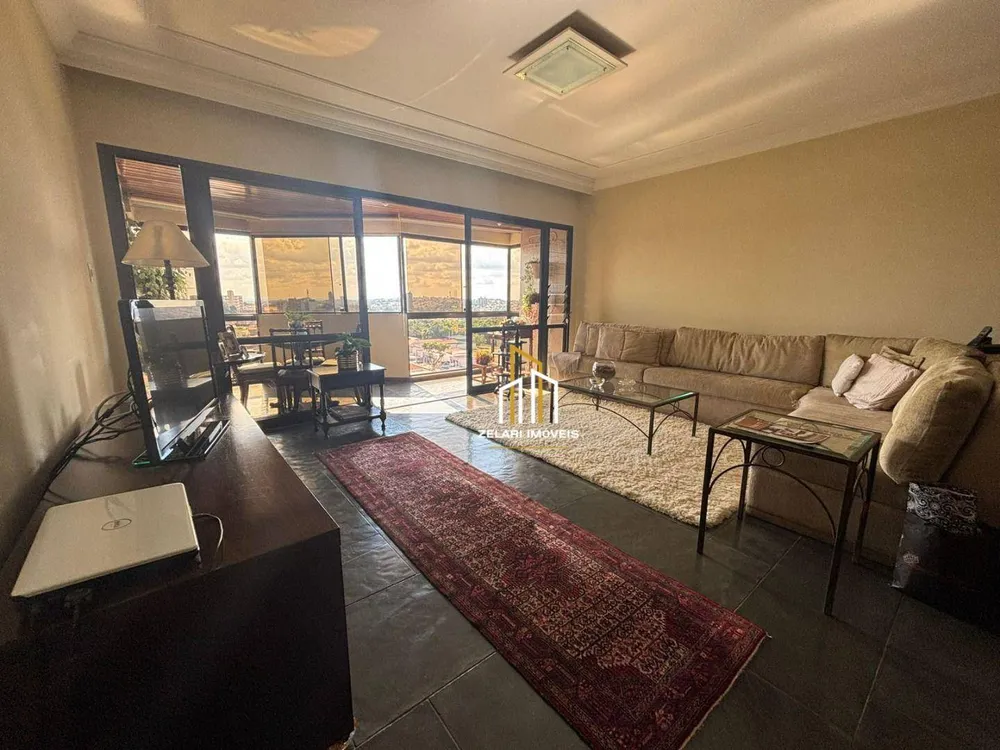 Apartamento, 3 quartos, 238 m² - Foto 1