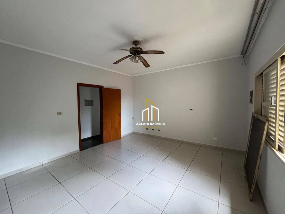 Sobrado, 3 quartos, 338 m² - Foto 1