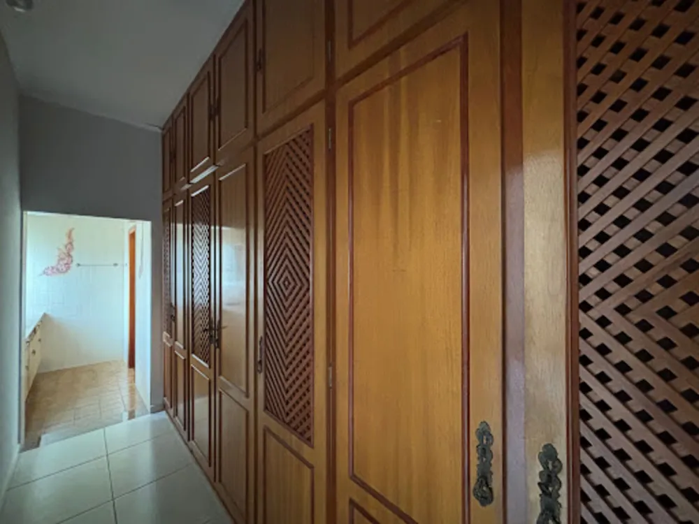 Sobrado, 3 quartos, 338 m² - Foto 2