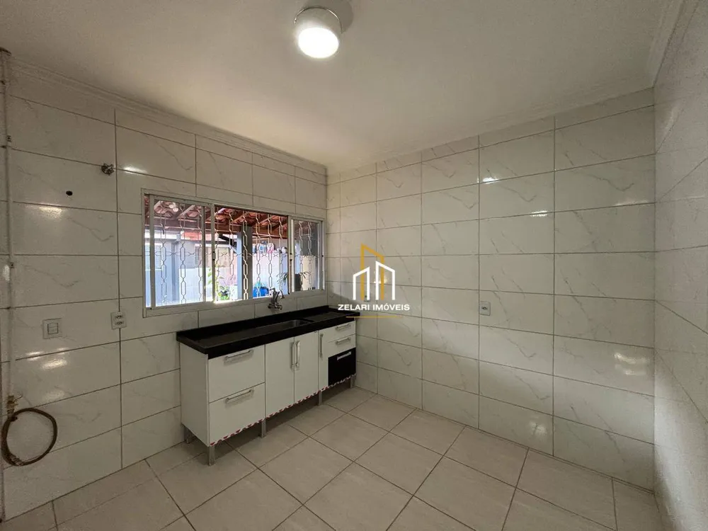Casa, 4 quartos, 185 m² - Foto 1