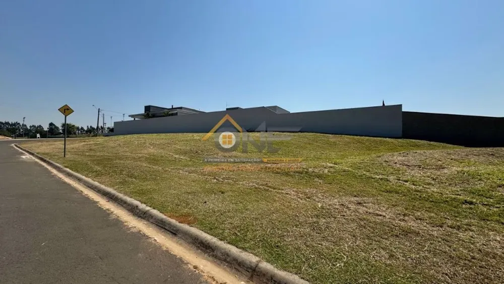 Loteamento e Condomínio, 1200 m² - Foto 1