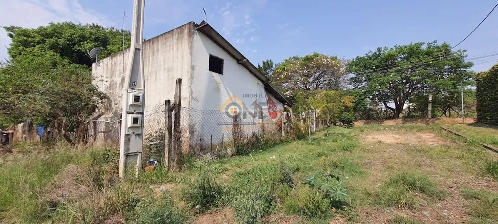 Chácara, 2 quartos, 1020 m² - Foto 2