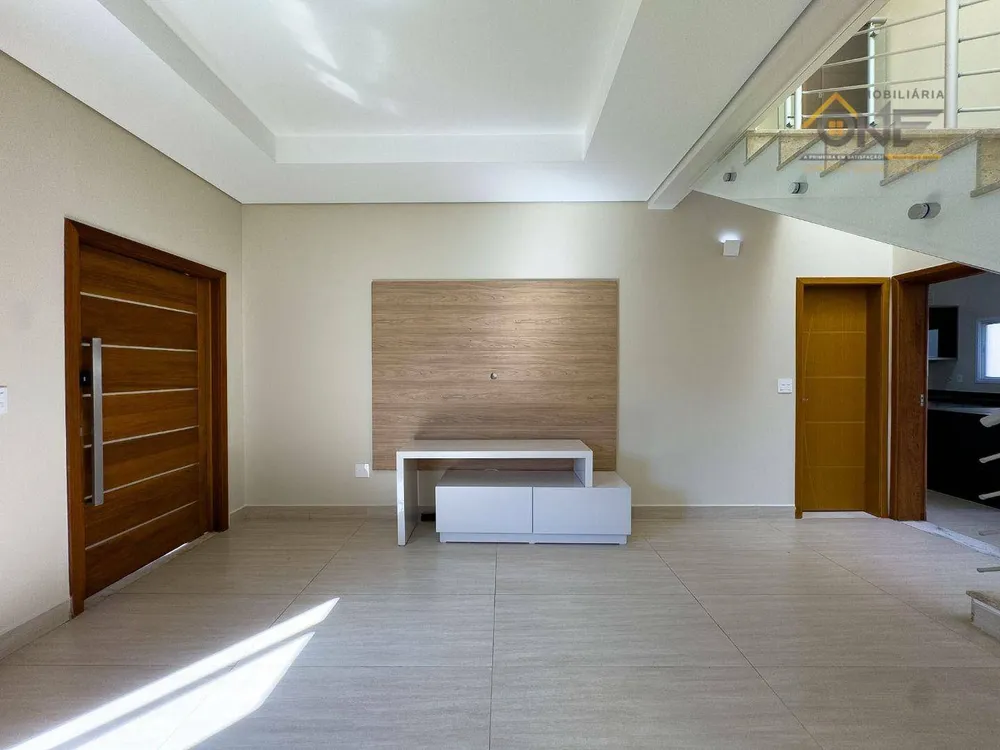Sobrado, 3 quartos, 295 m² - Foto 1