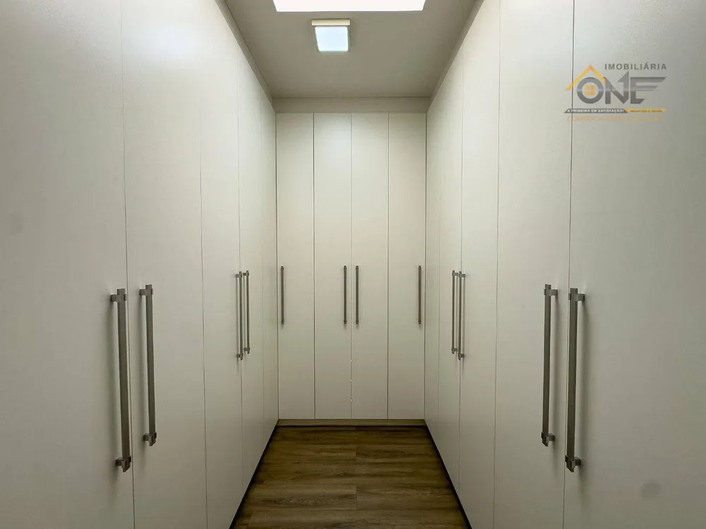 Sobrado, 3 quartos, 295 m² - Foto 2