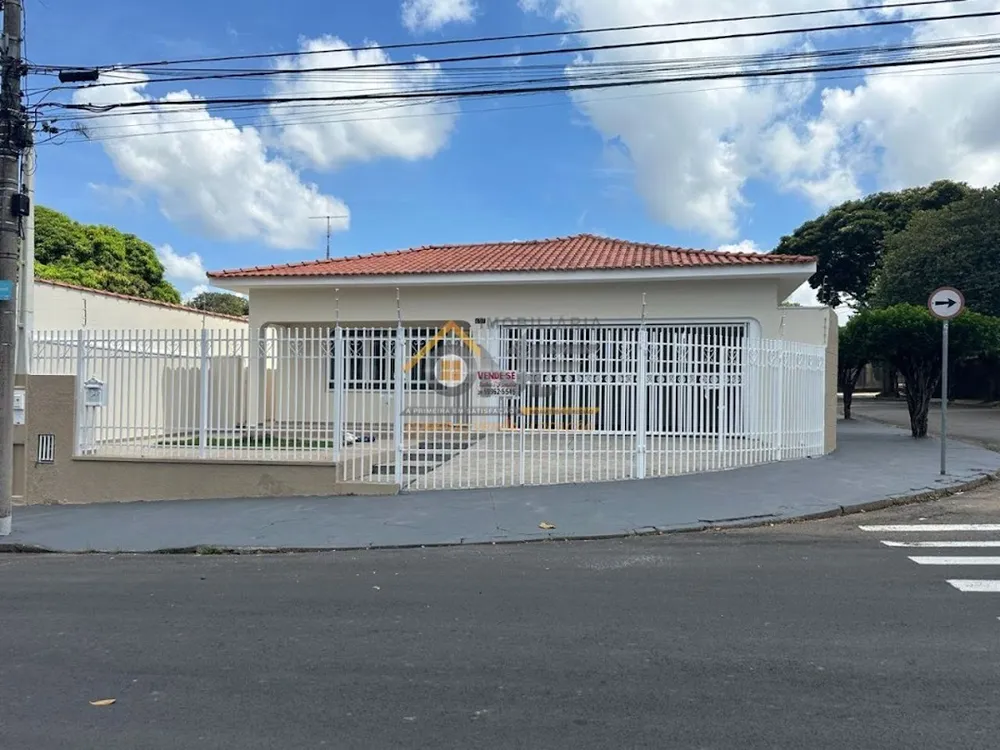 Casa, 4 quartos, 232 m² - Foto 3