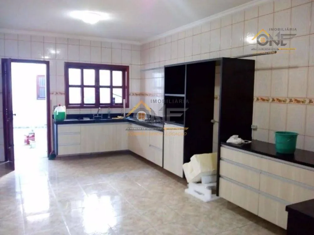 Casa, 3 quartos, 220 m² - Foto 6