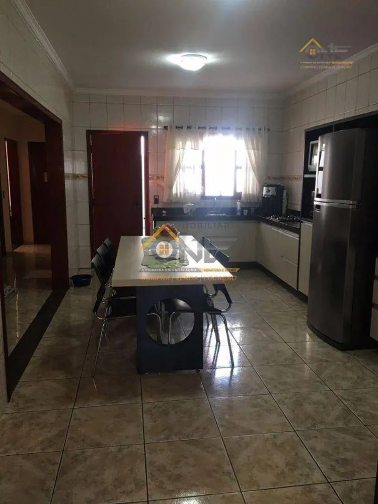 Casa, 3 quartos, 220 m² - Foto 5