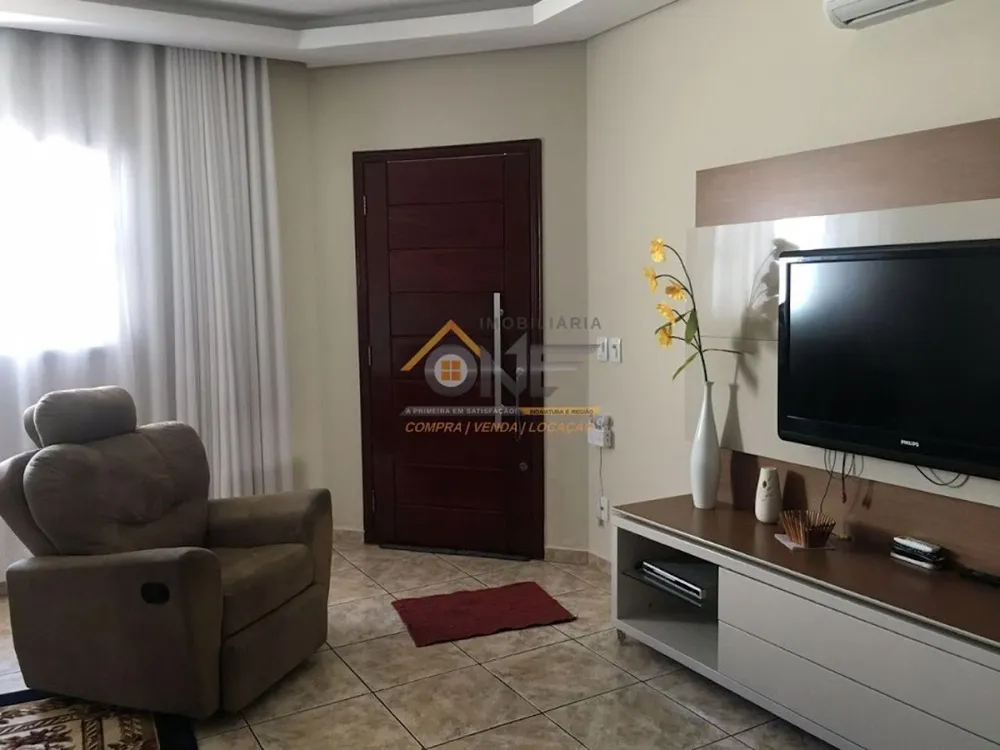 Casa, 3 quartos, 220 m² - Foto 3