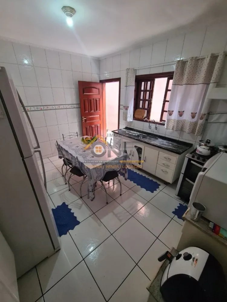 Casa, 3 quartos, 189 m² - Foto 2