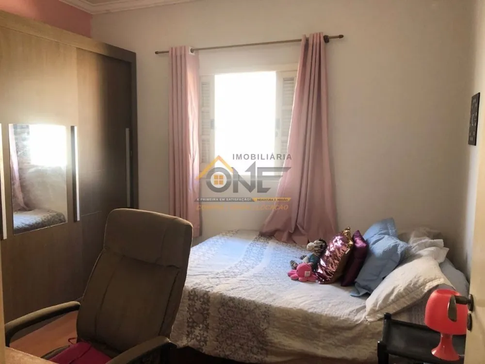 Casa, 3 quartos, 225 m² - Foto 1
