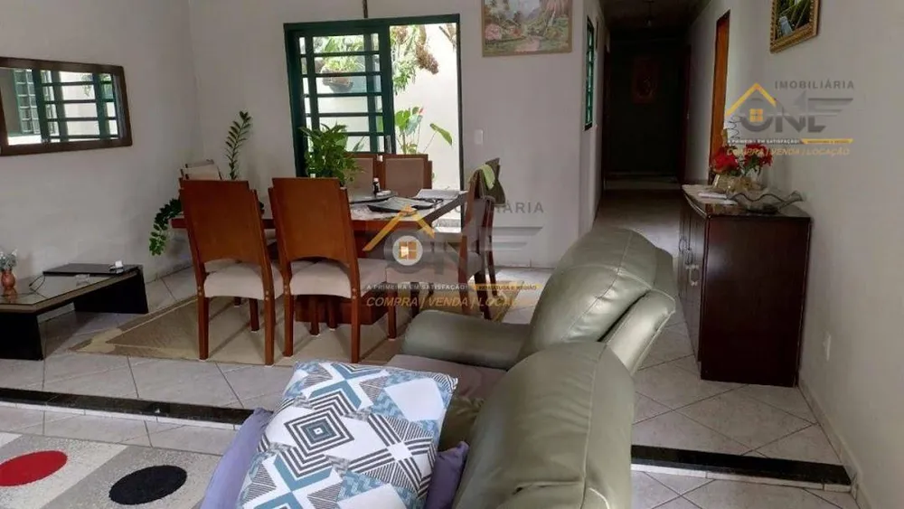 Casa, 3 quartos, 163 m² - Foto 1