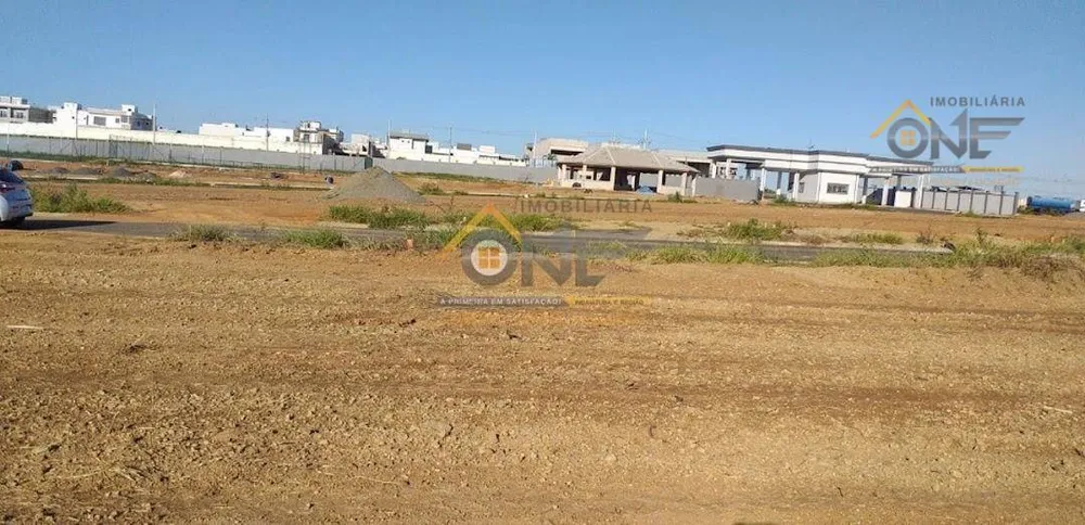 Loteamento e Condomínio, 300 m² - Foto 1