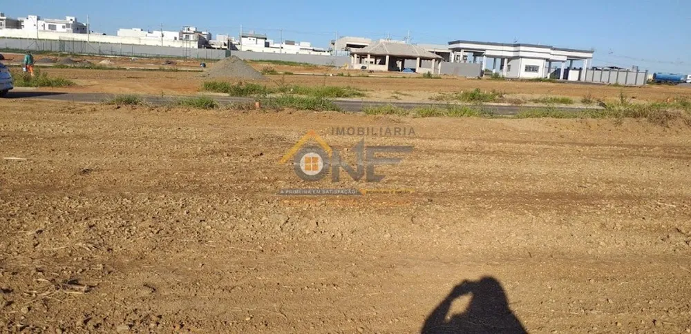 Loteamento e Condomínio, 300 m² - Foto 1
