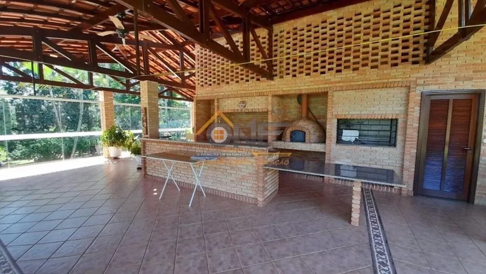 Chácara, 8 quartos, 10000 m² - Foto 1