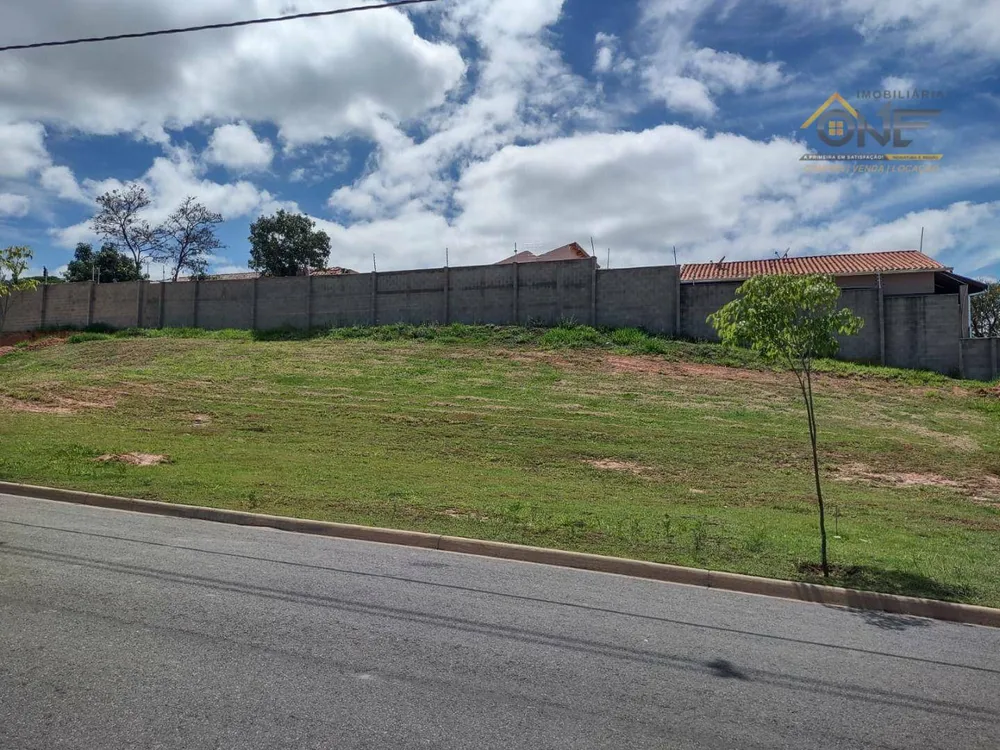 Loteamento e Condomínio, 300 m² - Foto 1