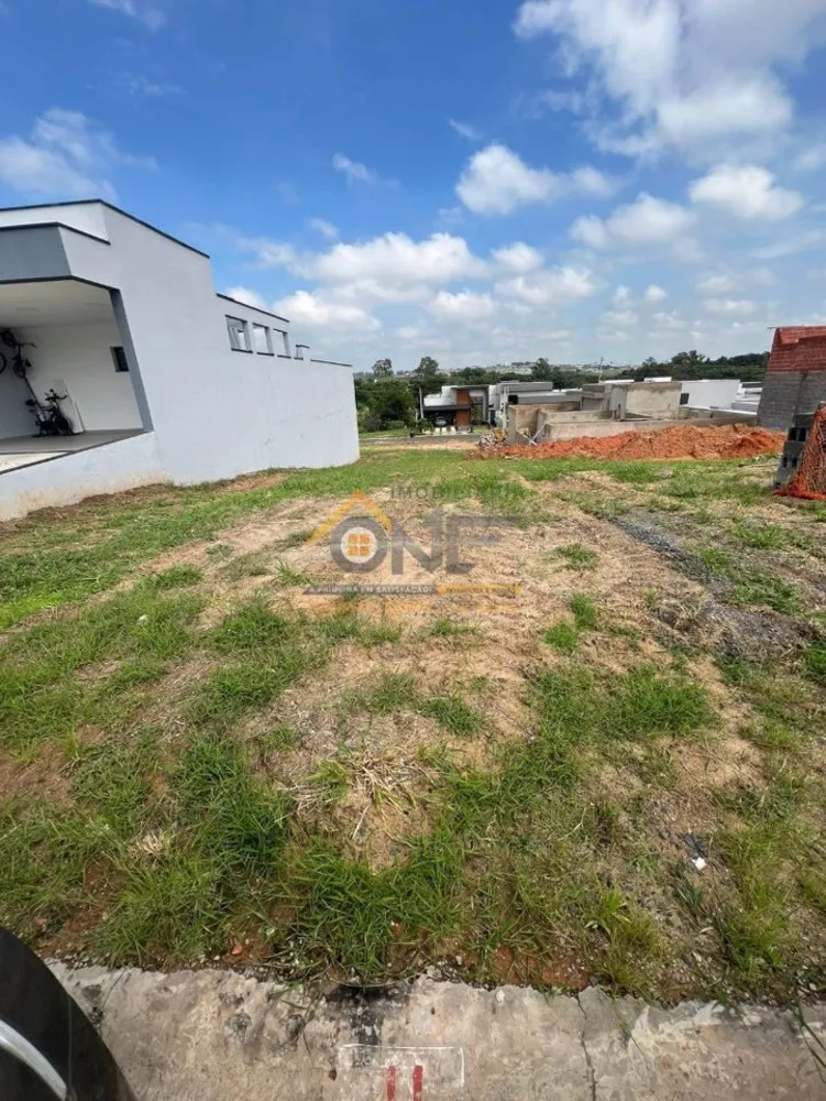 Loteamento e Condomínio, 300 m² - Foto 1