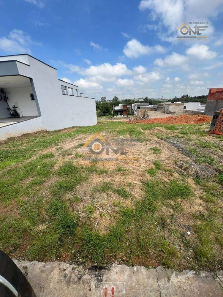 Loteamento e Condomínio, 300 m² - Foto 1
