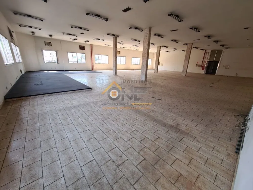 Loja-Salão, 1358 m² - Foto 4