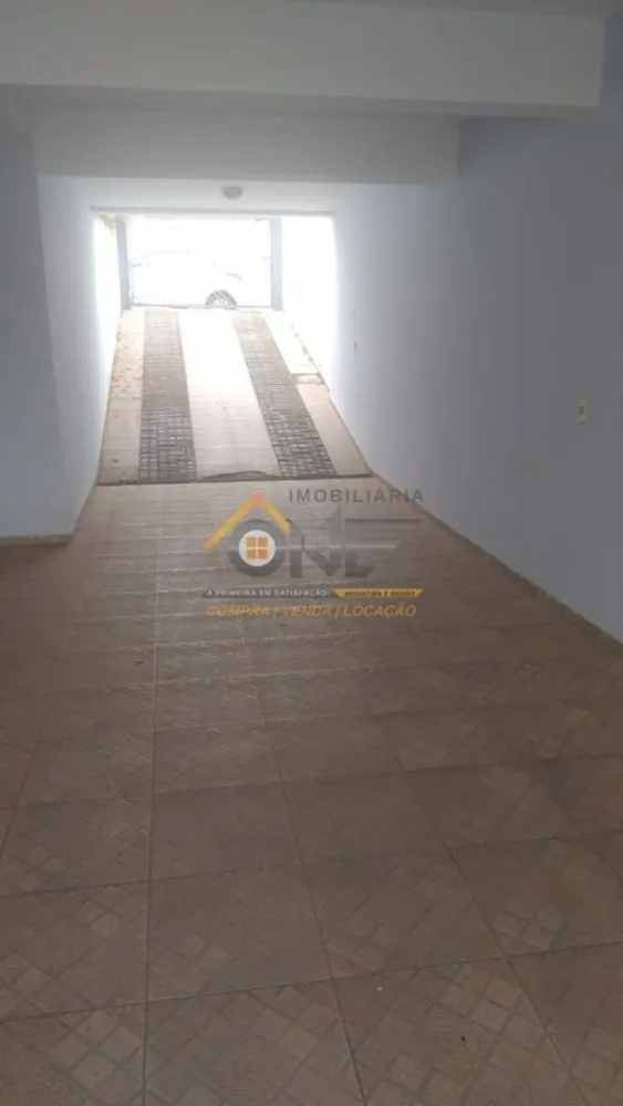 Casa, 3 quartos, 233 m² - Foto 2