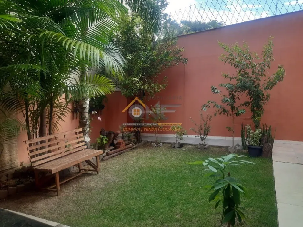 Casa, 3 quartos, 300 m² - Foto 1