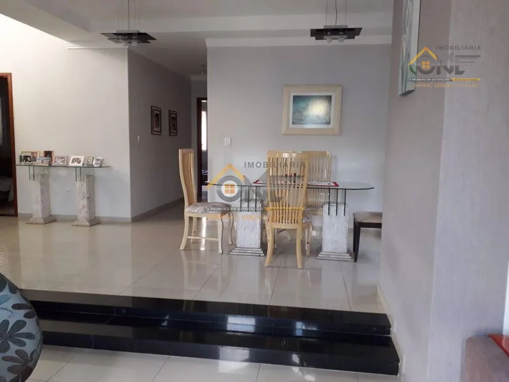 Casa, 3 quartos, 240 m² - Foto 7