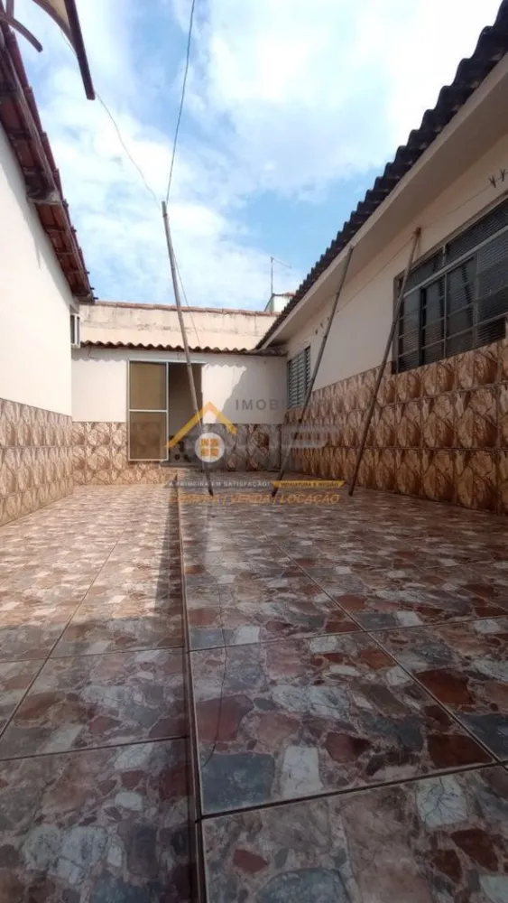 Casa, 4 quartos, 157 m² - Foto 1