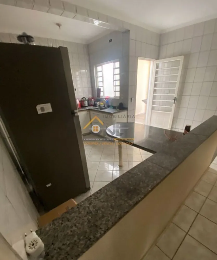 Casa, 5 quartos, 250 m² - Foto 1