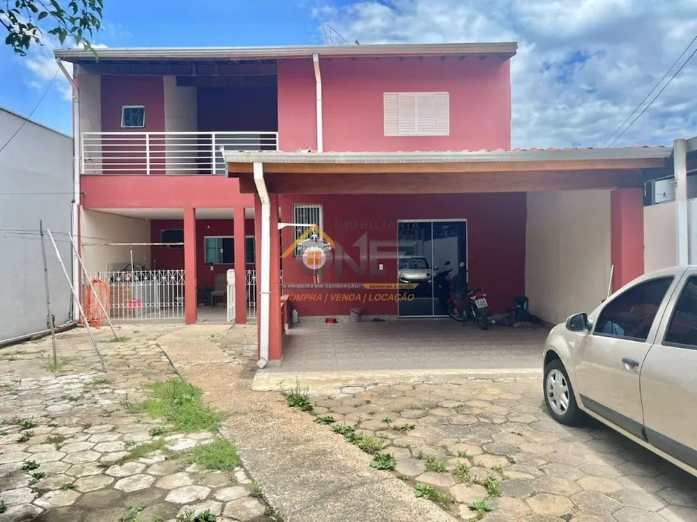 Casa, 3 quartos, 200 m² - Foto 1