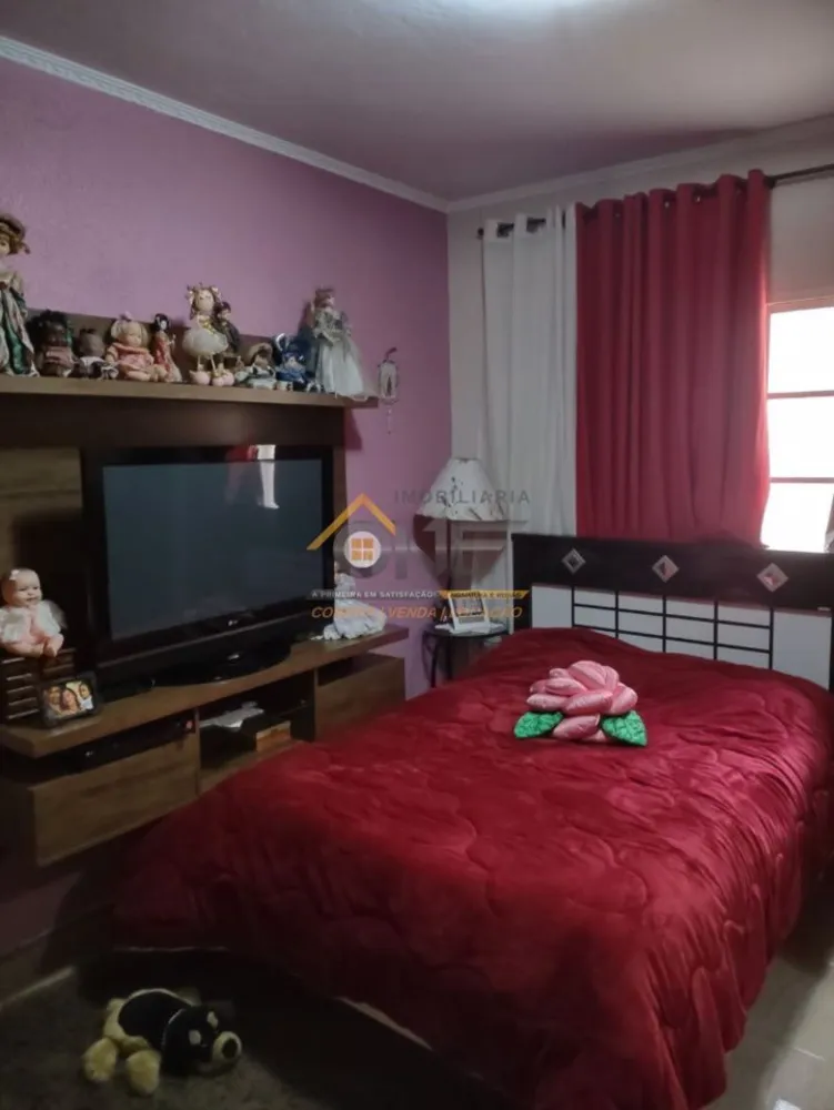 Casa, 3 quartos, 240 m² - Foto 2