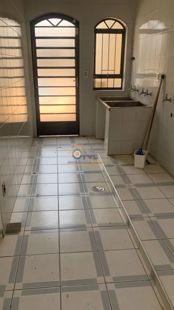 Casa, 5 quartos, 446 m² - Foto 2
