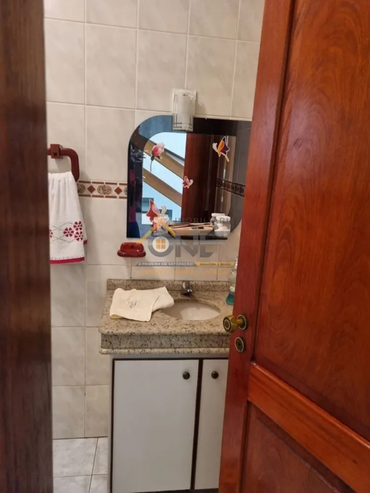 Casa, 5 quartos, 272 m² - Foto 2