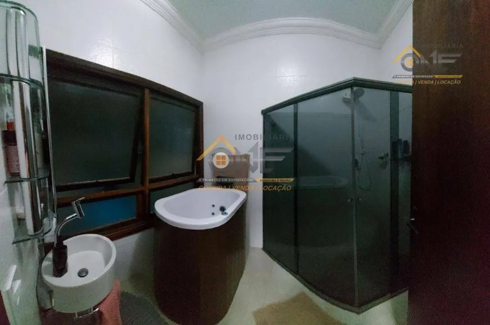 Casa, 3 quartos, 218 m² - Foto 8
