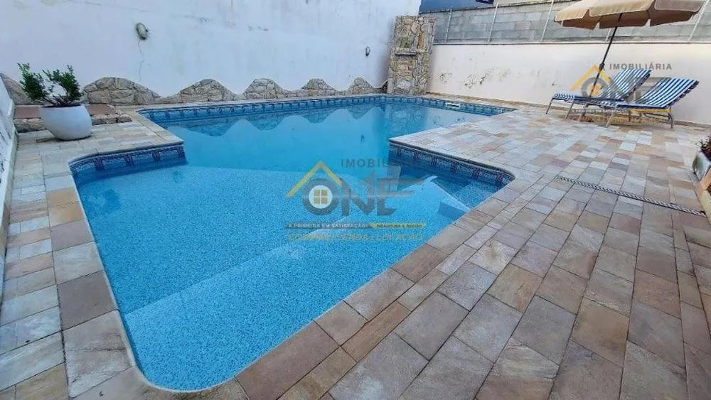 Casa, 3 quartos, 218 m² - Foto 3