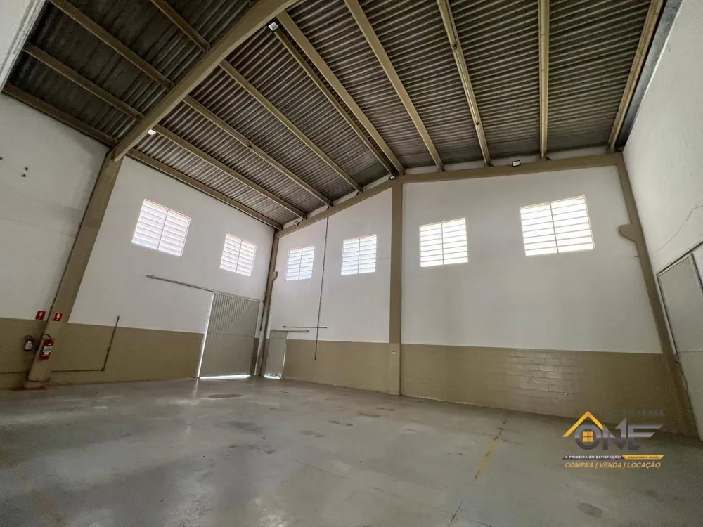 Depósito-Galpão, 386 m² - Foto 1