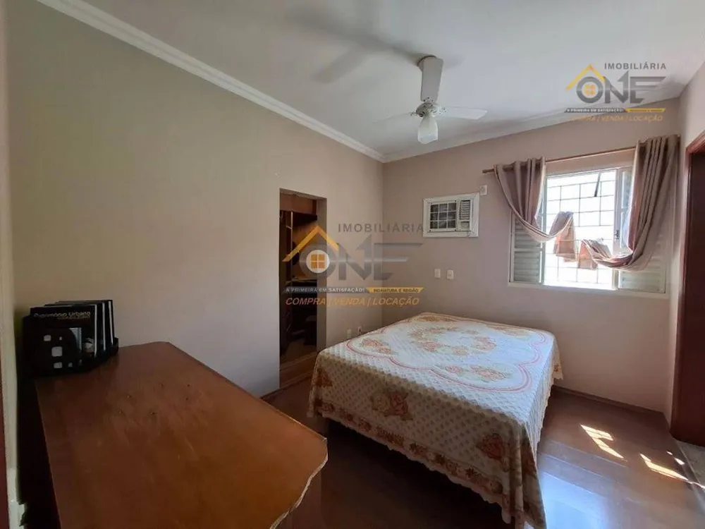 Casa, 6 quartos, 187 m² - Foto 13