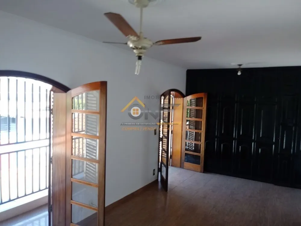 Casa, 4 quartos, 250 m² - Foto 4
