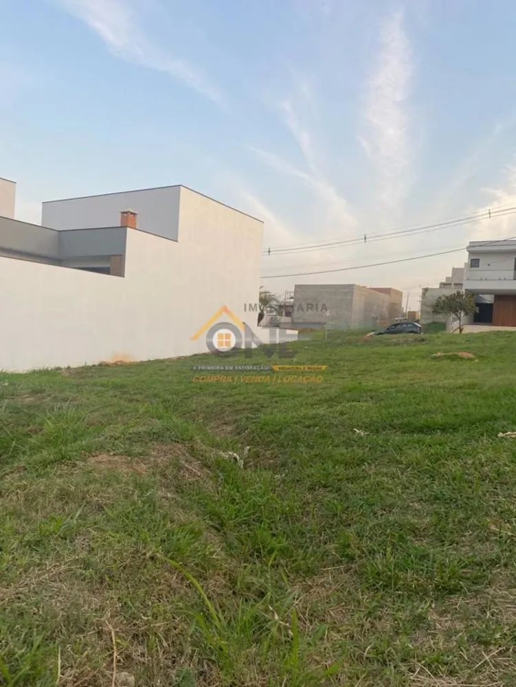 Loteamento e Condomínio, 305 m² - Foto 1