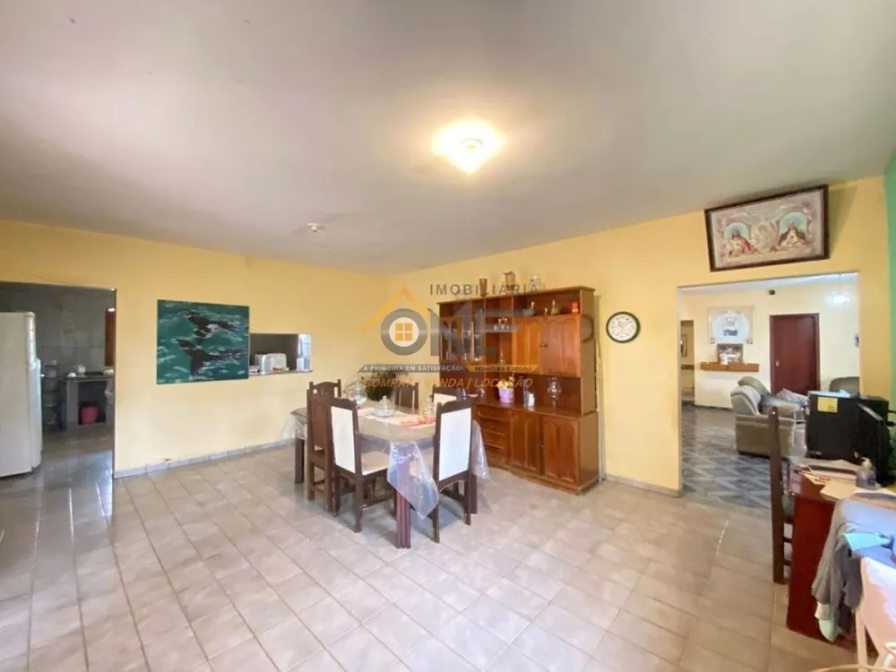Chácara, 4 quartos, 2230 m² - Foto 4