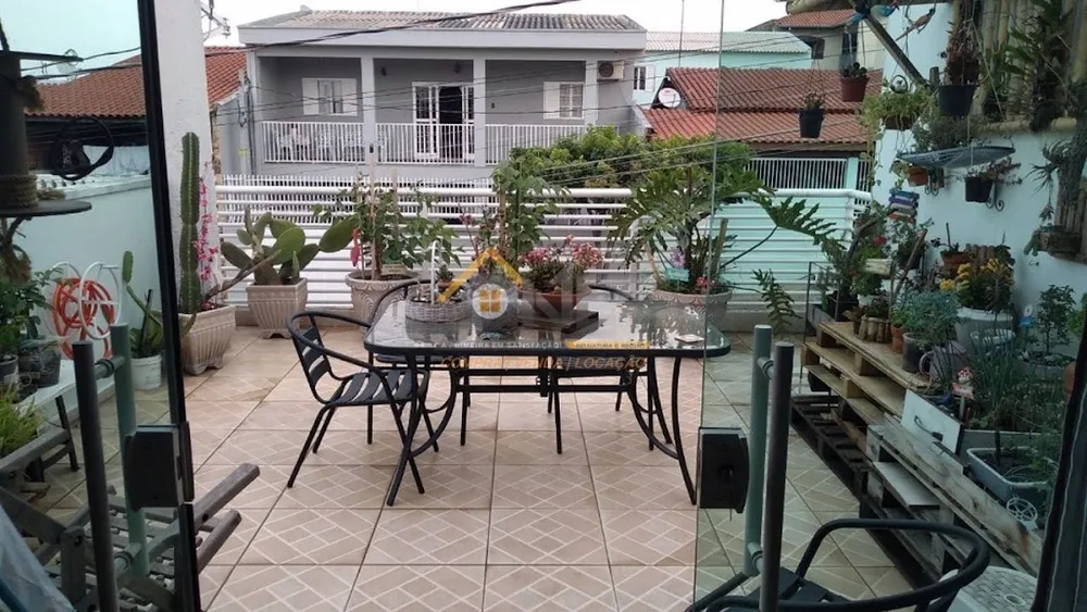 Casa, 4 quartos, 200 m² - Foto 1
