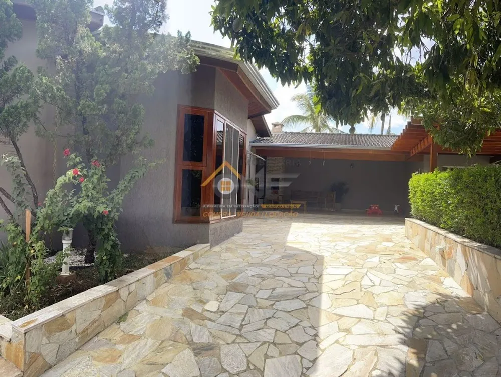Chácara, 3 quartos, 1000 m² - Foto 1