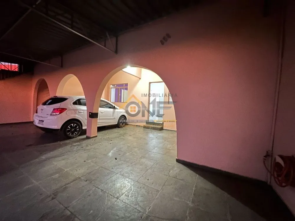 Casa, 4 quartos, 245 m² - Foto 3