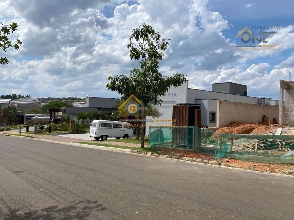 Loteamento e Condomínio, 1000 m² - Foto 1