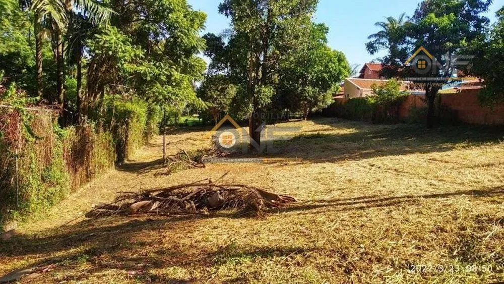 Loteamento e Condomínio, 1000 m² - Foto 1