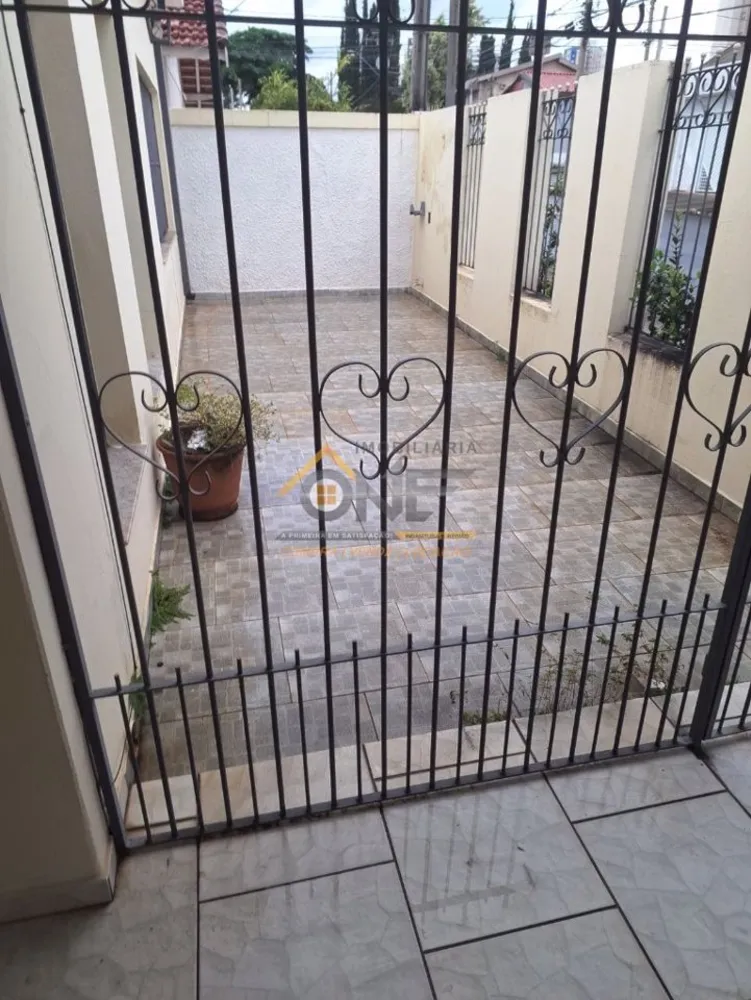 Casa, 4 quartos, 206 m² - Foto 1