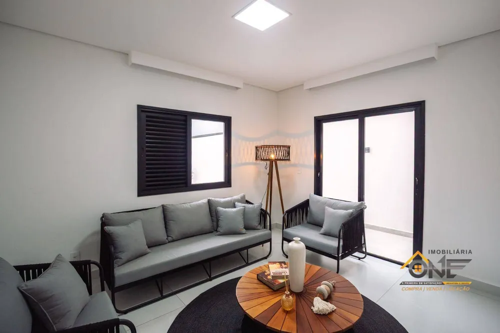 Sobrado, 3 quartos, 328 m² - Foto 1