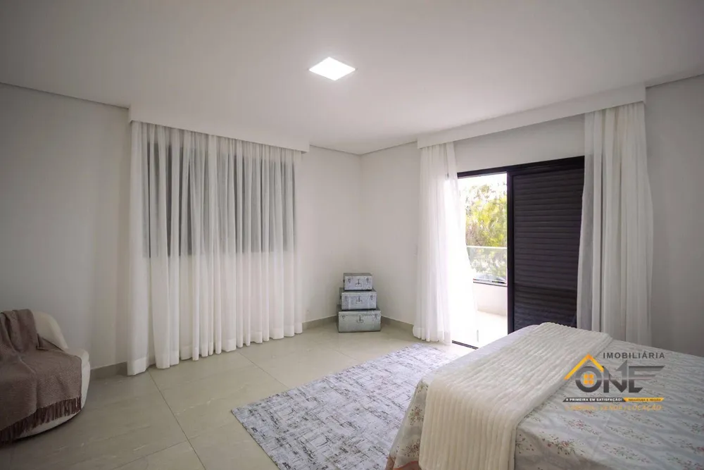 Sobrado, 3 quartos, 328 m² - Foto 2