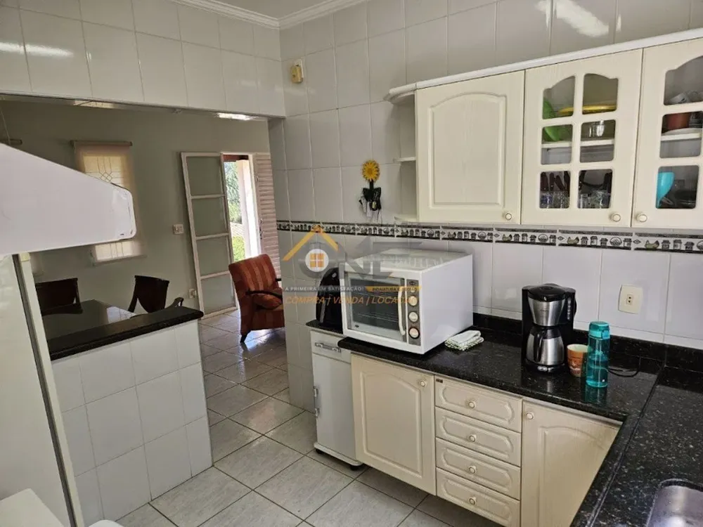 Chácara, 3 quartos, 1000 m² - Foto 2